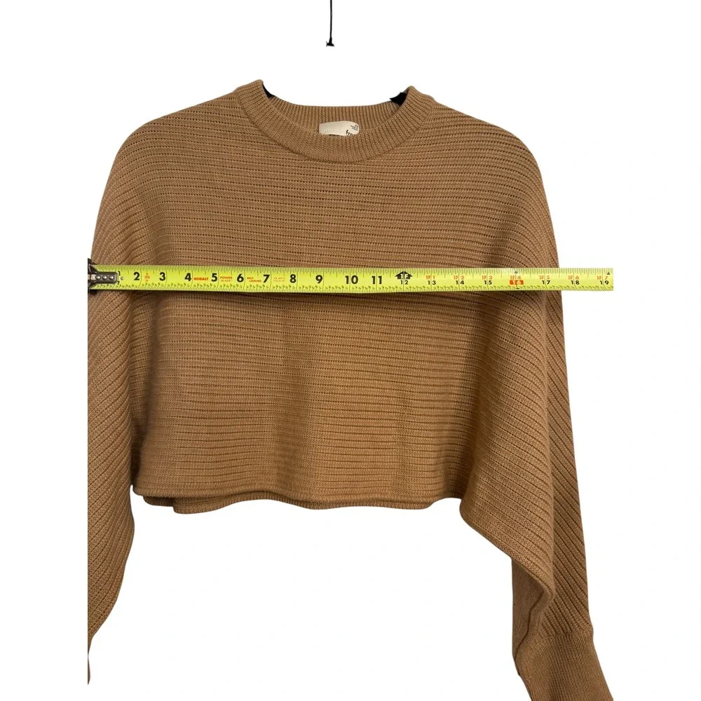 Aritzia Wilfred Free Cropped Ribbed Knit Sweater Camel Brown XS Crew Neck Boxy